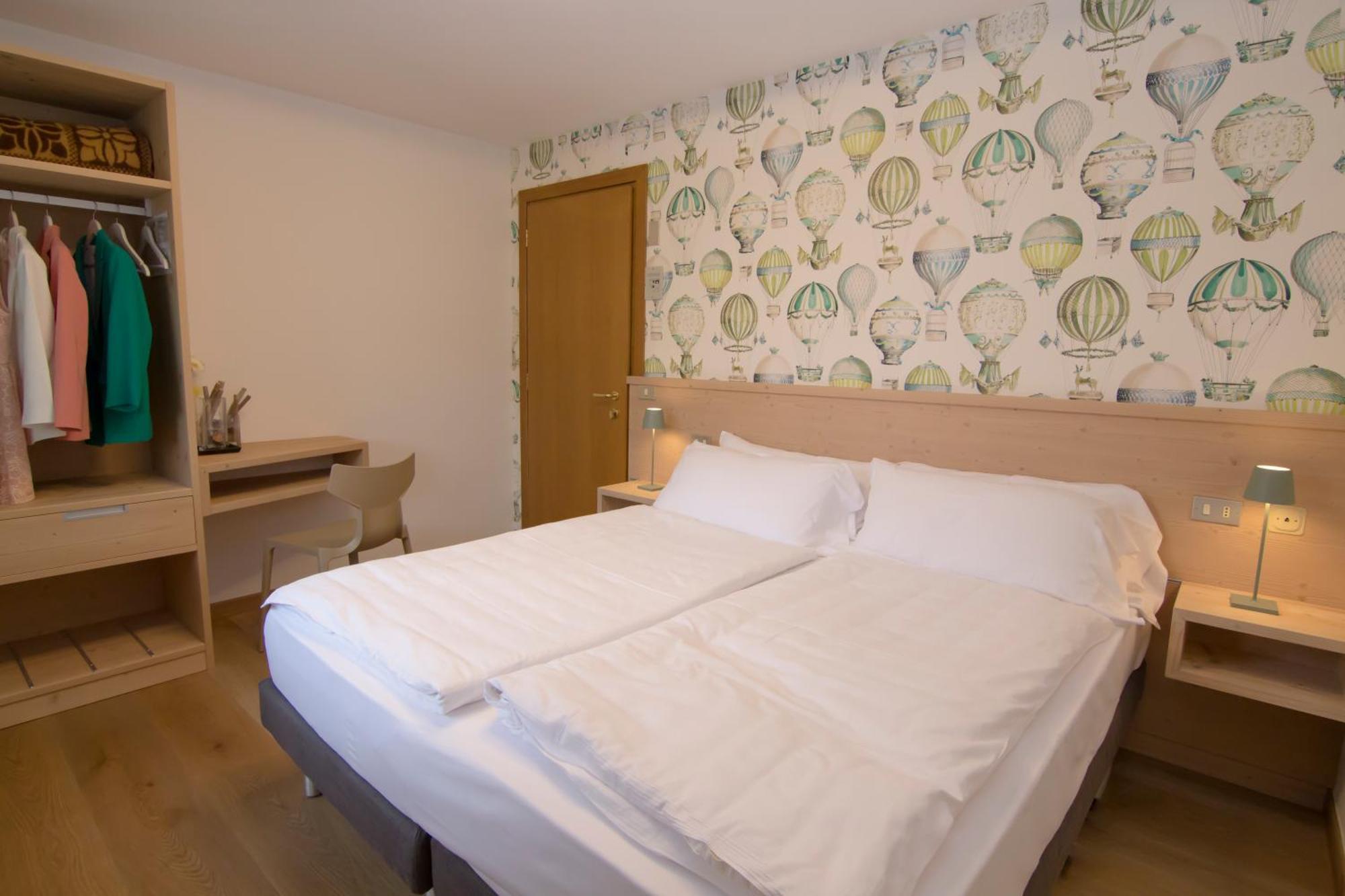 Hotel Miralago Bossico Quarto foto